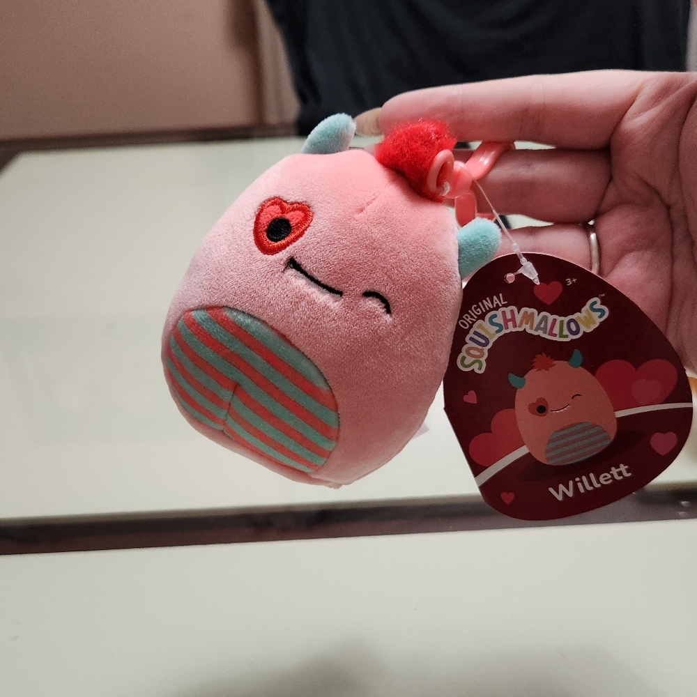 ❤️Willett Squishmallow Clip🧟‍♂️